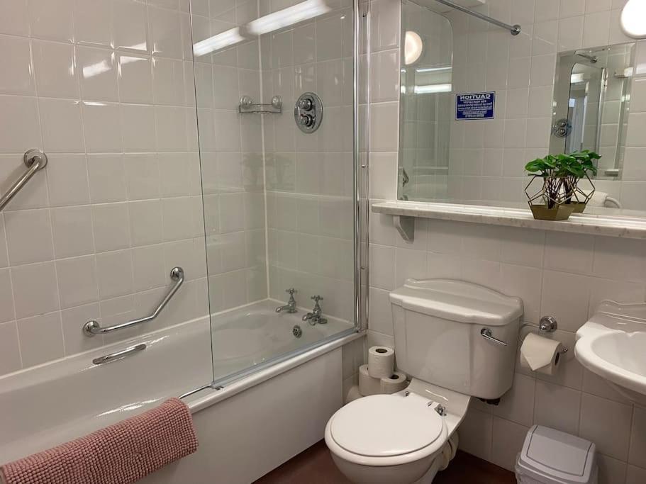 Sea View, 1St Floor, Harbour Mill, Westport Quay Apartman Kültér fotó